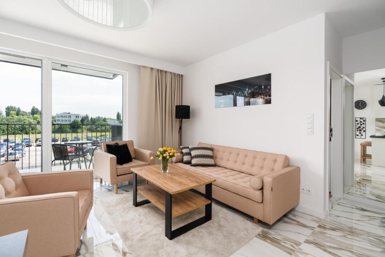 Esencja Apartments With Free Parking Garbary 104 By Noclegi Renters 포즈난 외부 사진