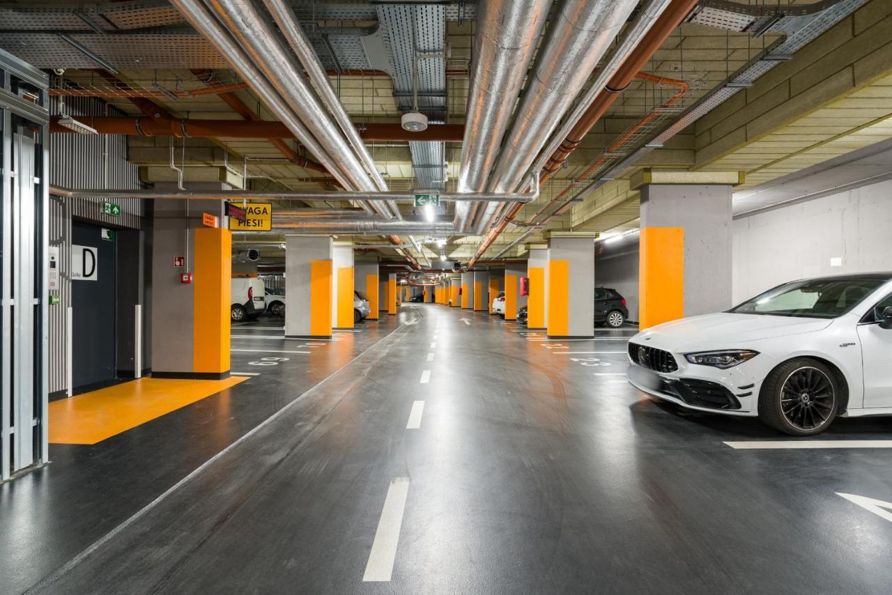 Esencja Apartments With Free Parking Garbary 104 By Noclegi Renters 포즈난 외부 사진