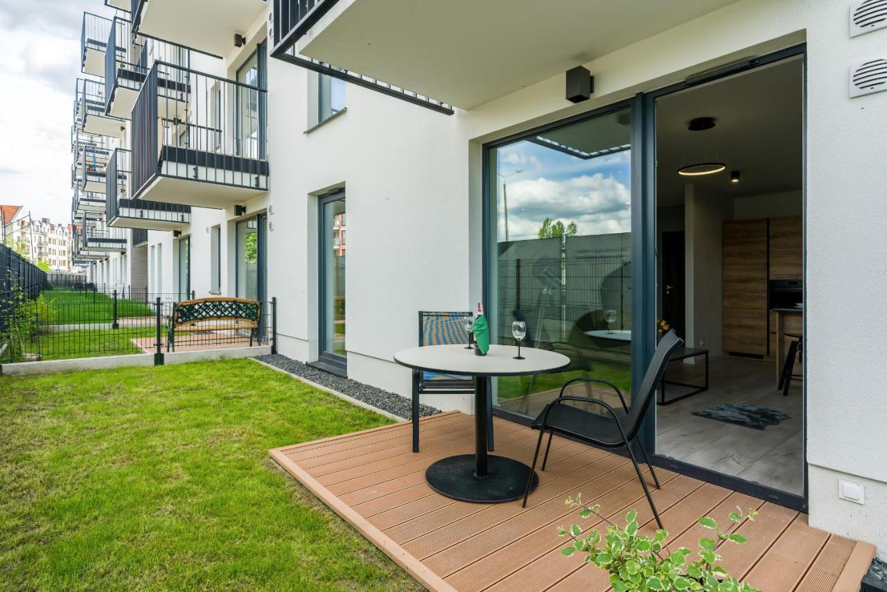 Esencja Apartments With Free Parking Garbary 104 By Noclegi Renters 포즈난 외부 사진