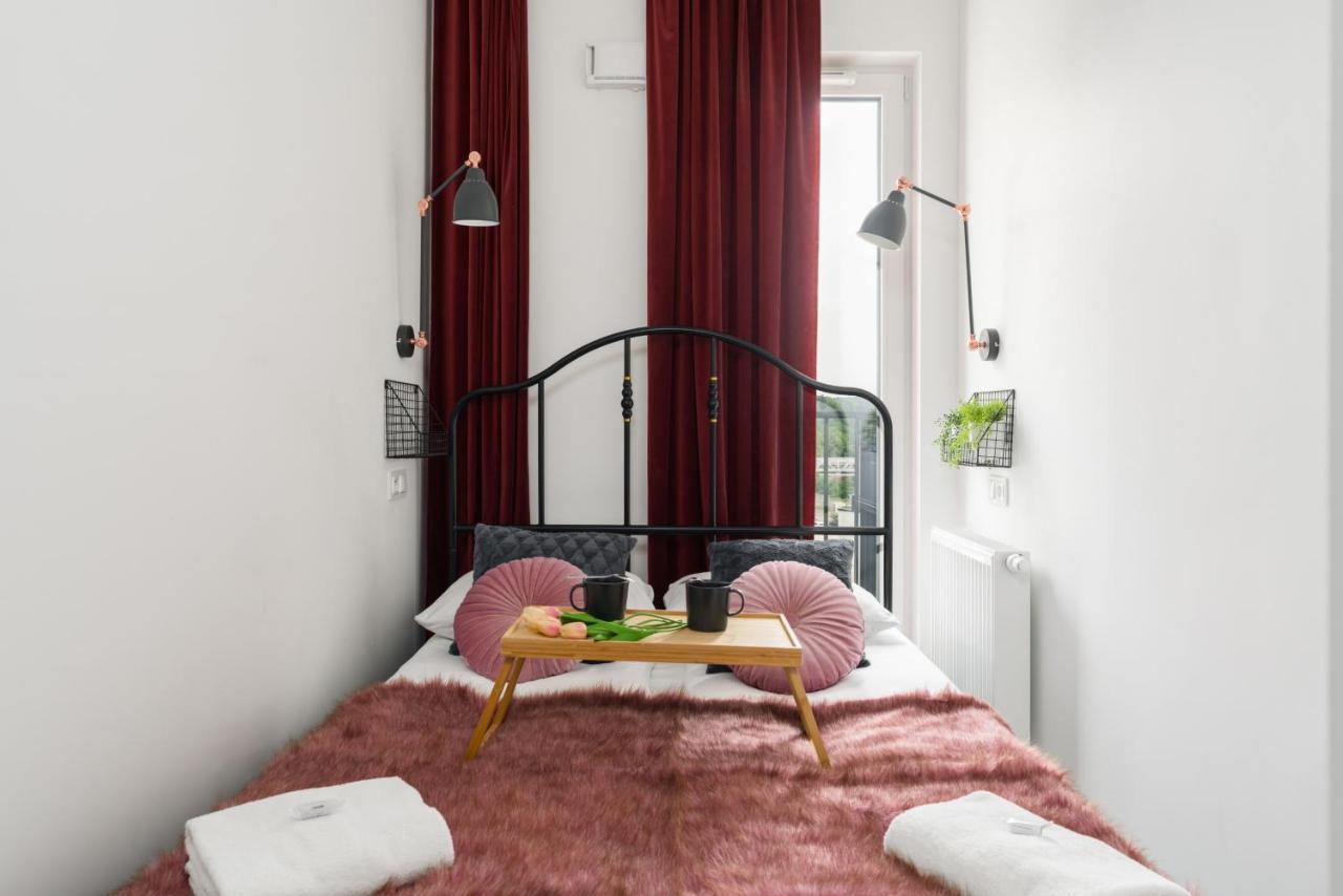 Esencja Apartments With Free Parking Garbary 104 By Noclegi Renters 포즈난 외부 사진