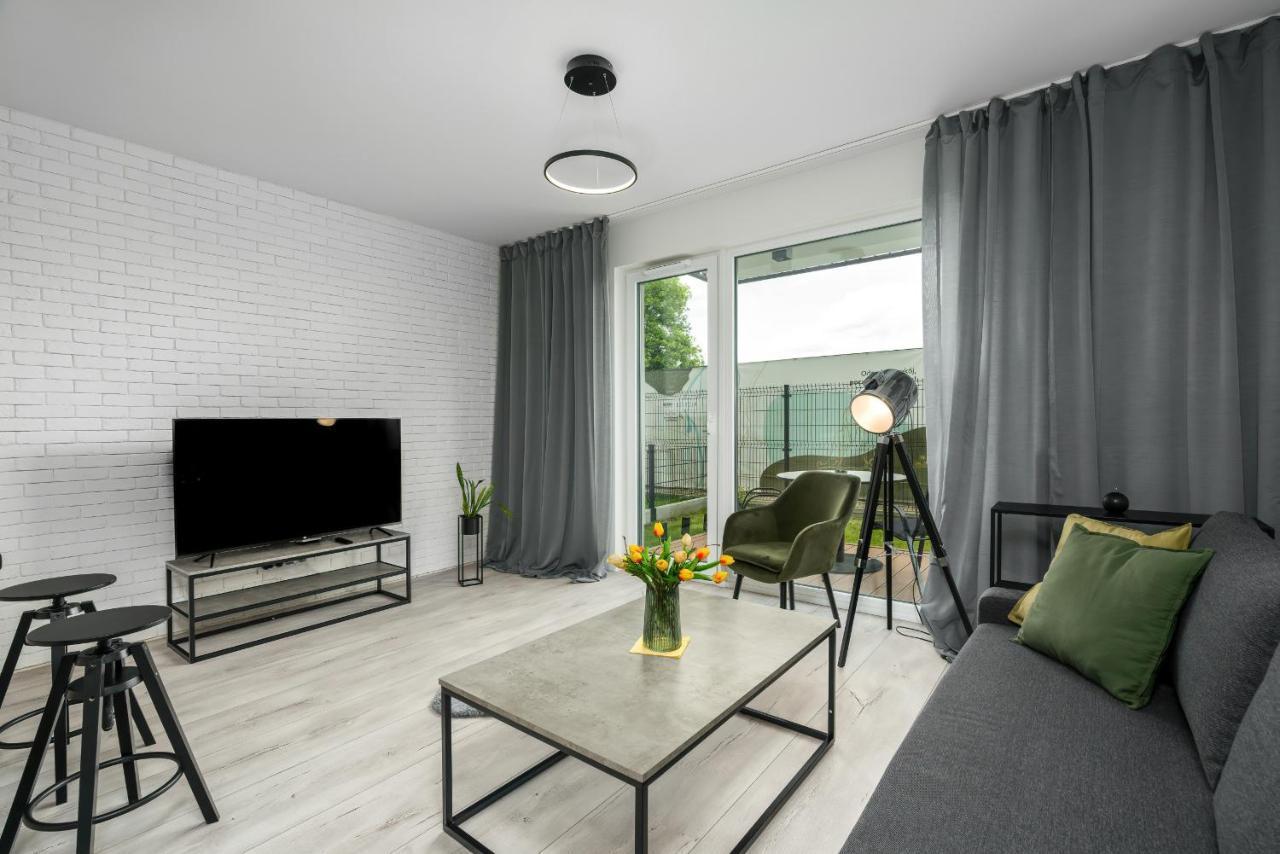 Esencja Apartments With Free Parking Garbary 104 By Noclegi Renters 포즈난 외부 사진