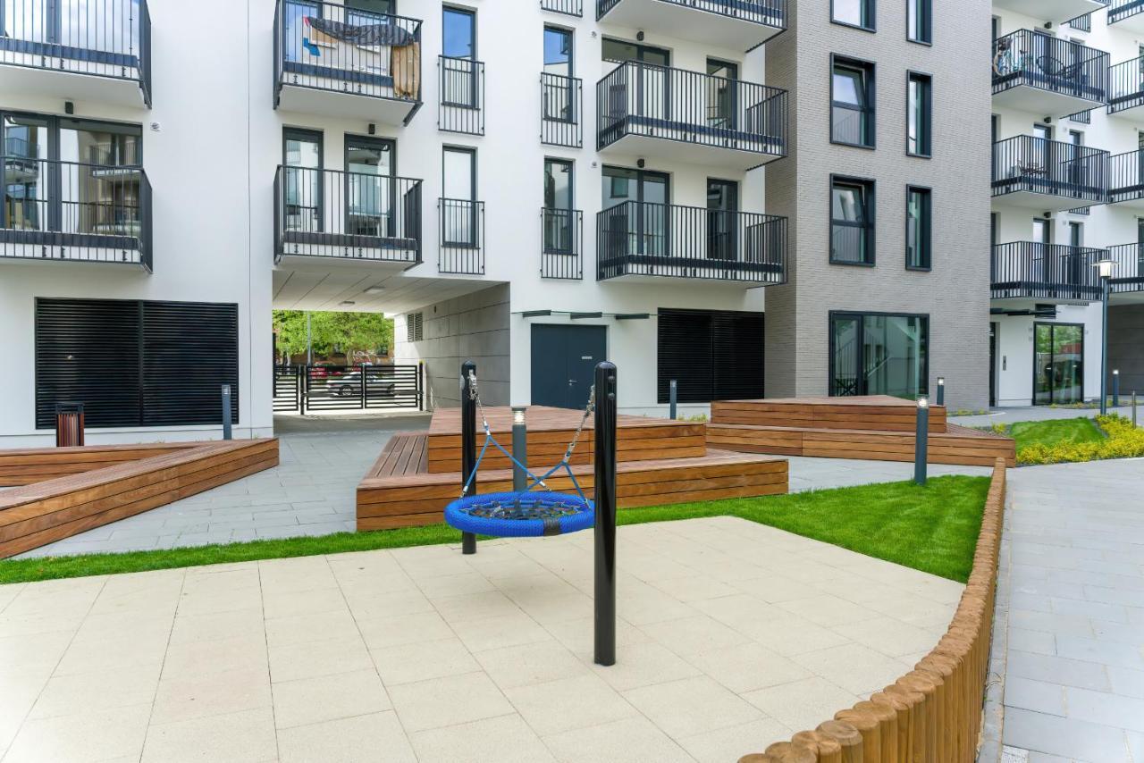Esencja Apartments With Free Parking Garbary 104 By Noclegi Renters 포즈난 외부 사진