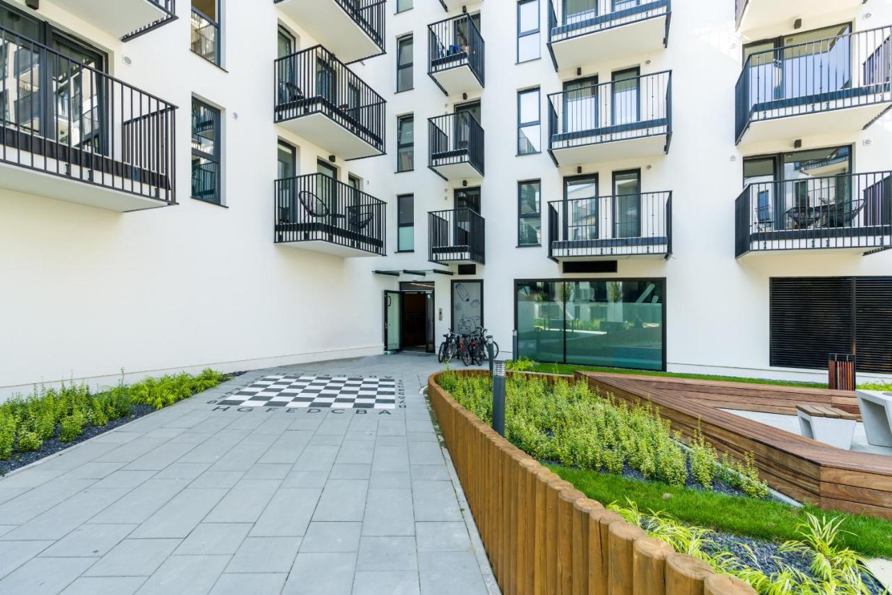 Esencja Apartments With Free Parking Garbary 104 By Noclegi Renters 포즈난 외부 사진