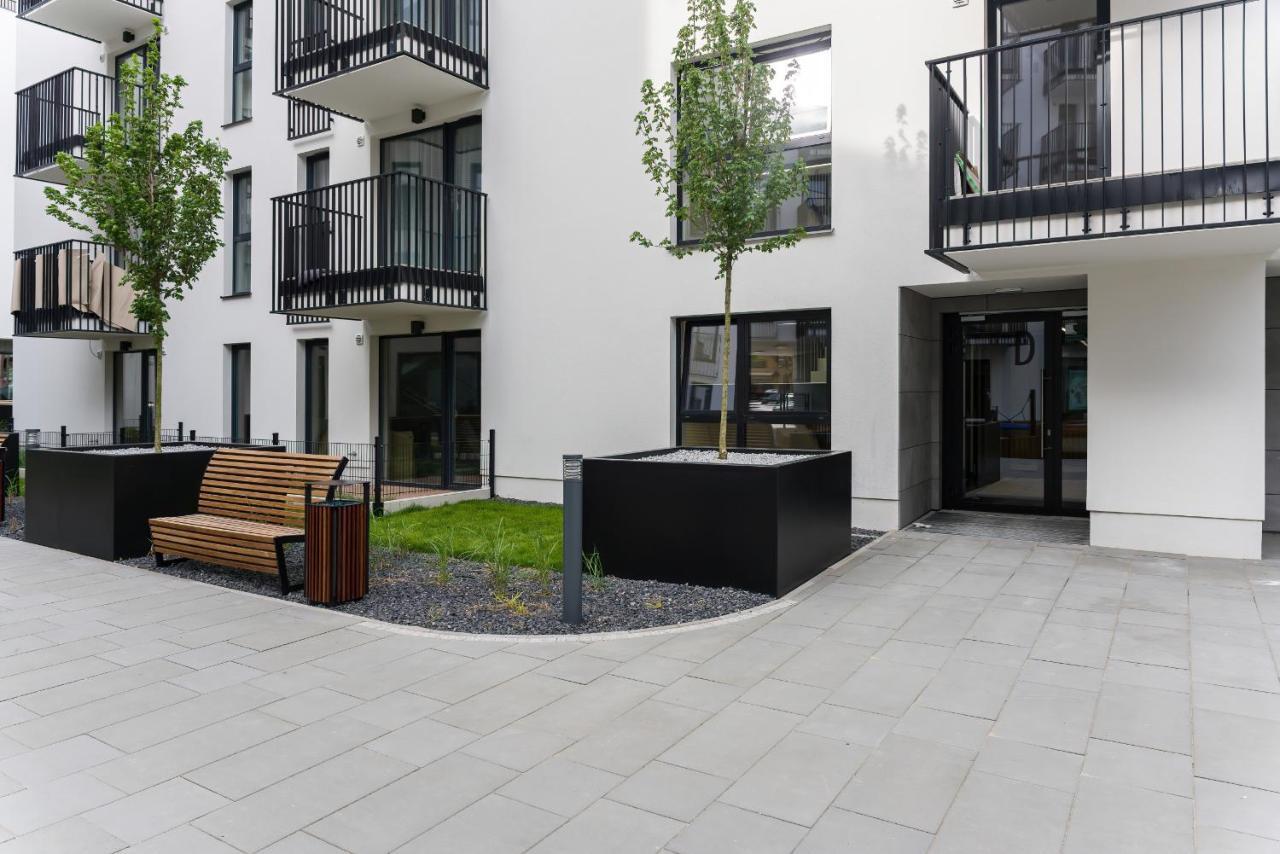 Esencja Apartments With Free Parking Garbary 104 By Noclegi Renters 포즈난 외부 사진
