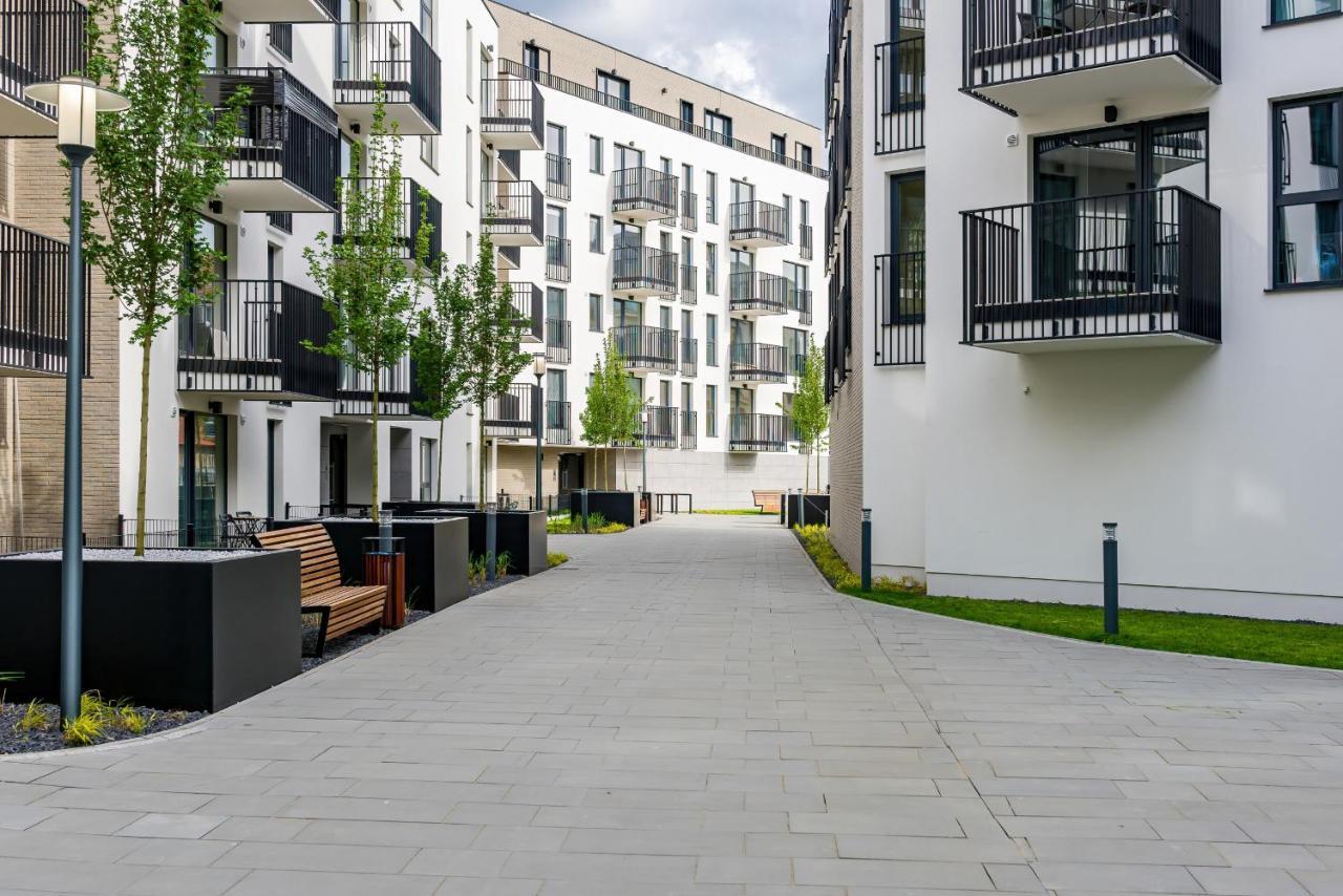 Esencja Apartments With Free Parking Garbary 104 By Noclegi Renters 포즈난 외부 사진