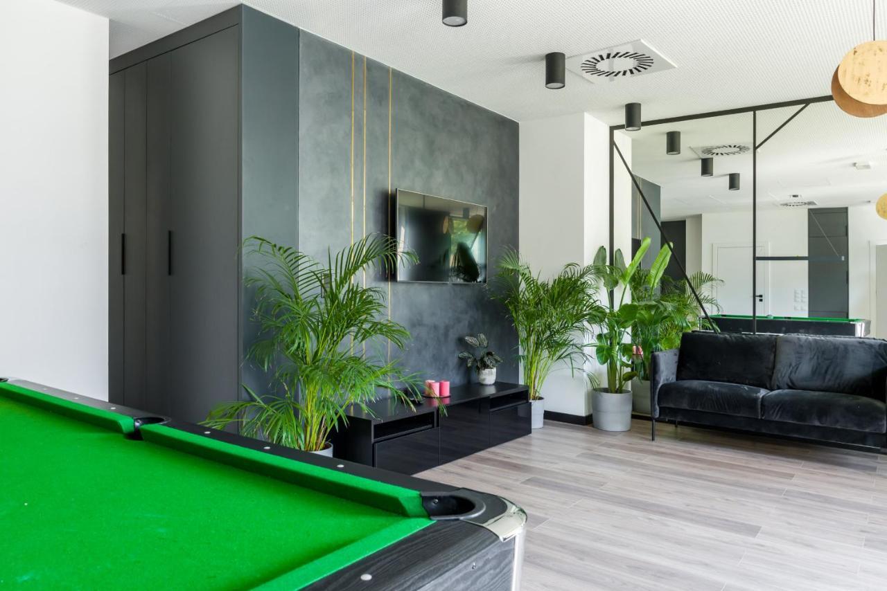 Esencja Apartments With Free Parking Garbary 104 By Noclegi Renters 포즈난 외부 사진