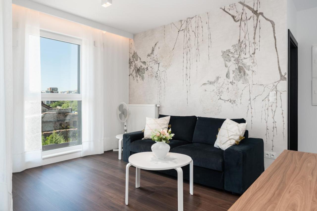 Esencja Apartments With Free Parking Garbary 104 By Noclegi Renters 포즈난 외부 사진