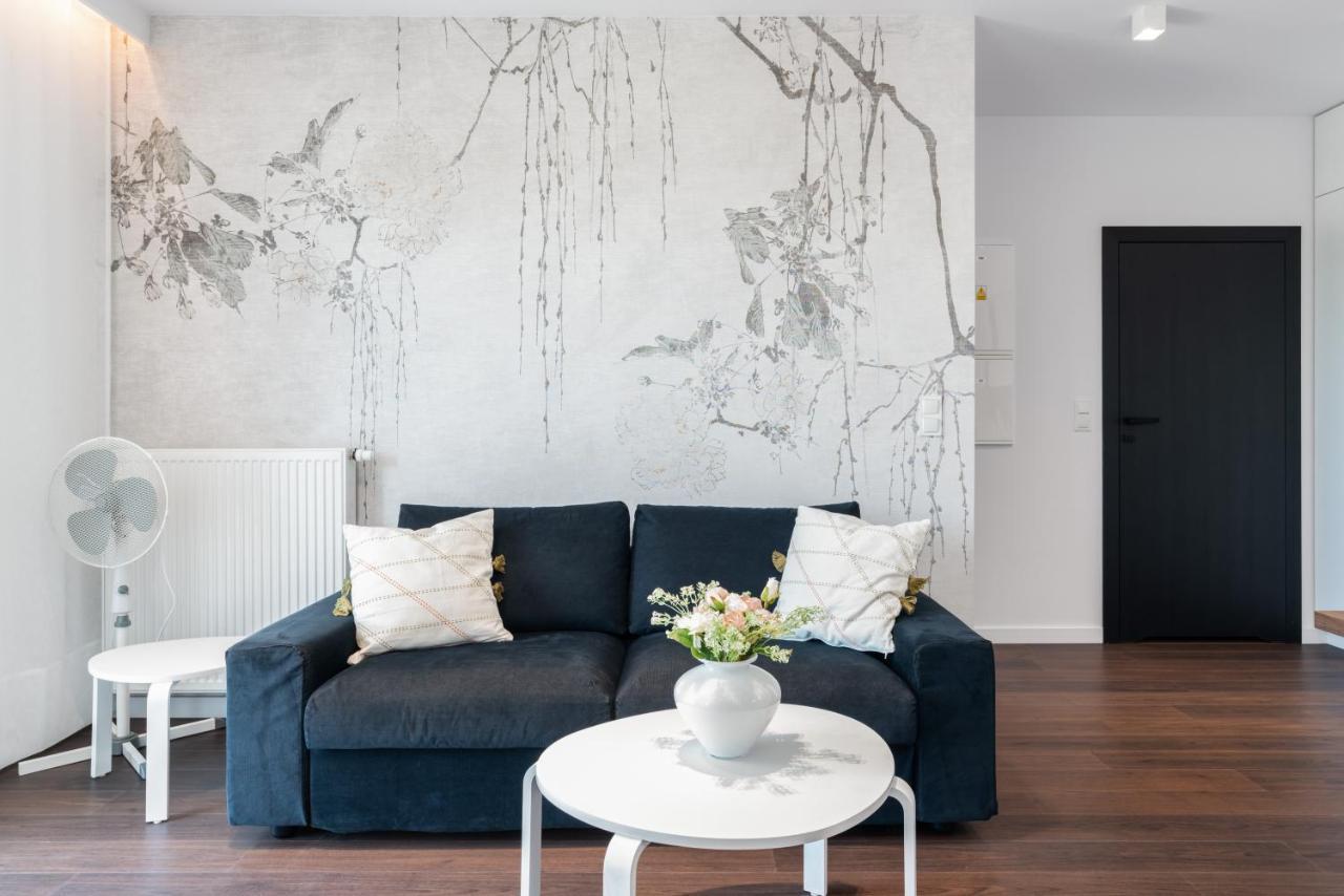 Esencja Apartments With Free Parking Garbary 104 By Noclegi Renters 포즈난 외부 사진