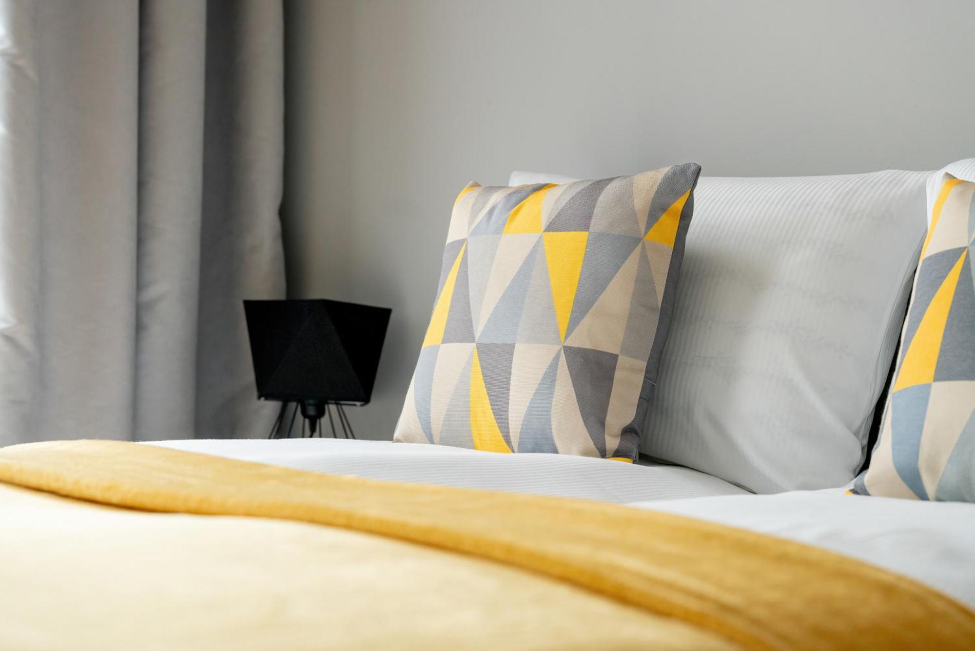 Esencja Apartments With Free Parking Garbary 104 By Noclegi Renters 포즈난 외부 사진