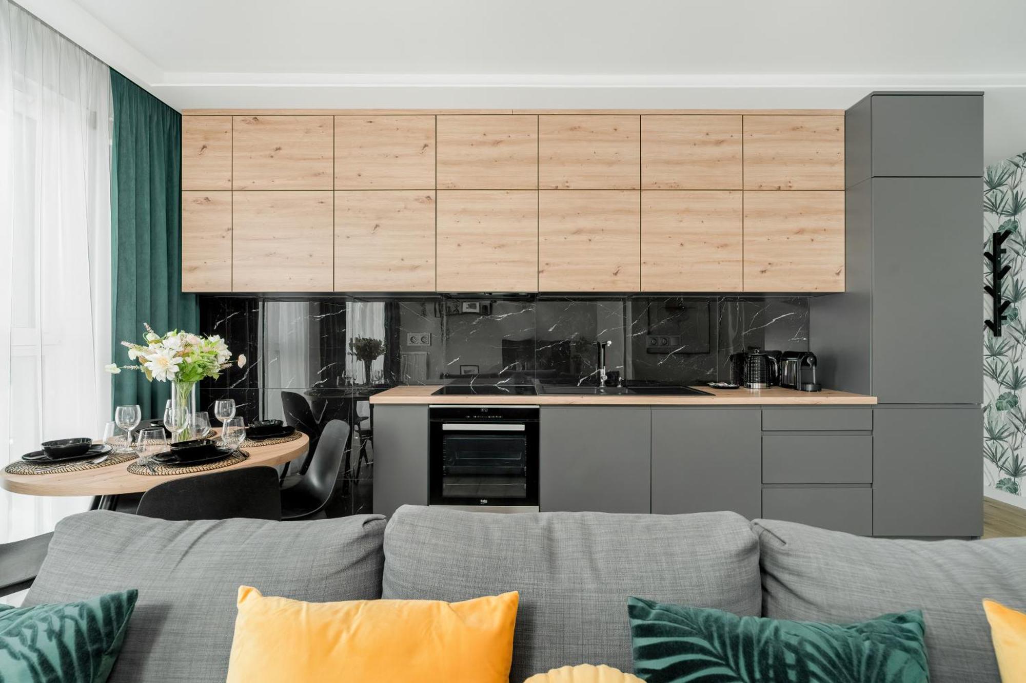 Esencja Apartments With Free Parking Garbary 104 By Noclegi Renters 포즈난 외부 사진