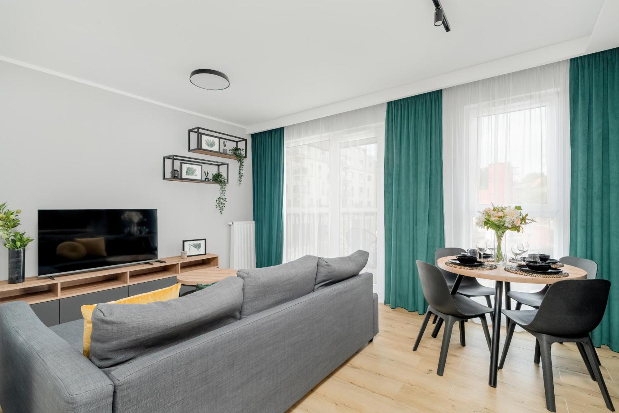 Esencja Apartments With Free Parking Garbary 104 By Noclegi Renters 포즈난 외부 사진
