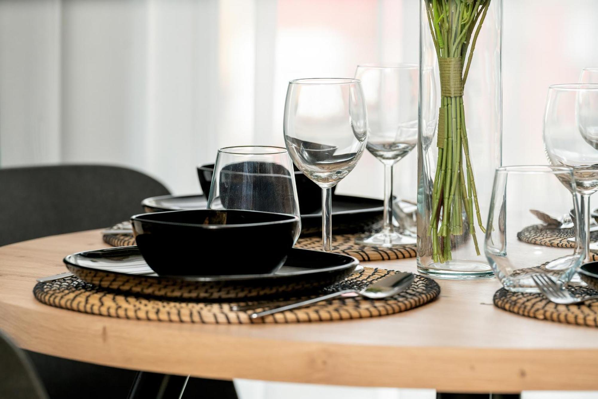 Esencja Apartments With Free Parking Garbary 104 By Noclegi Renters 포즈난 외부 사진