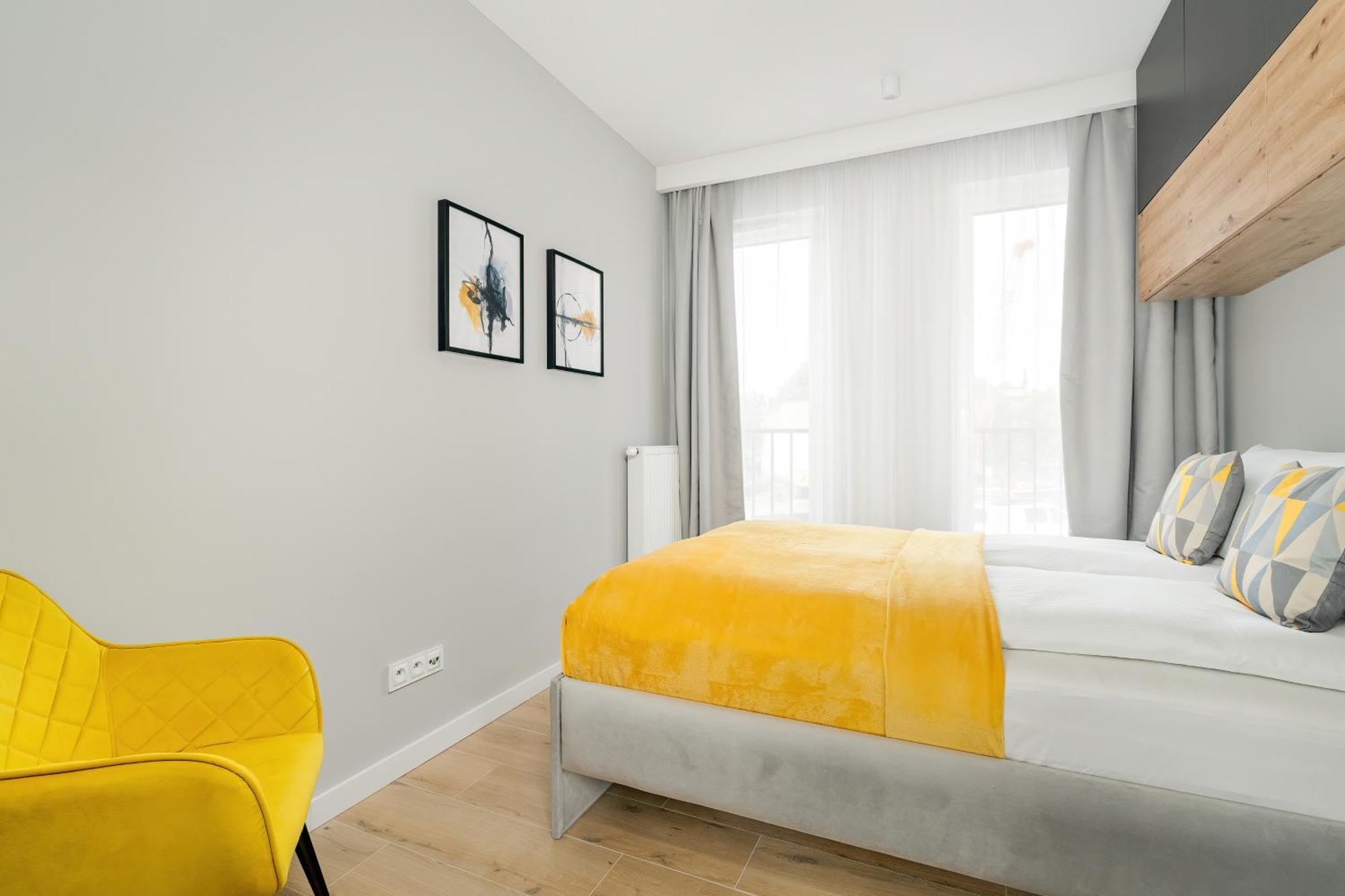 Esencja Apartments With Free Parking Garbary 104 By Noclegi Renters 포즈난 외부 사진