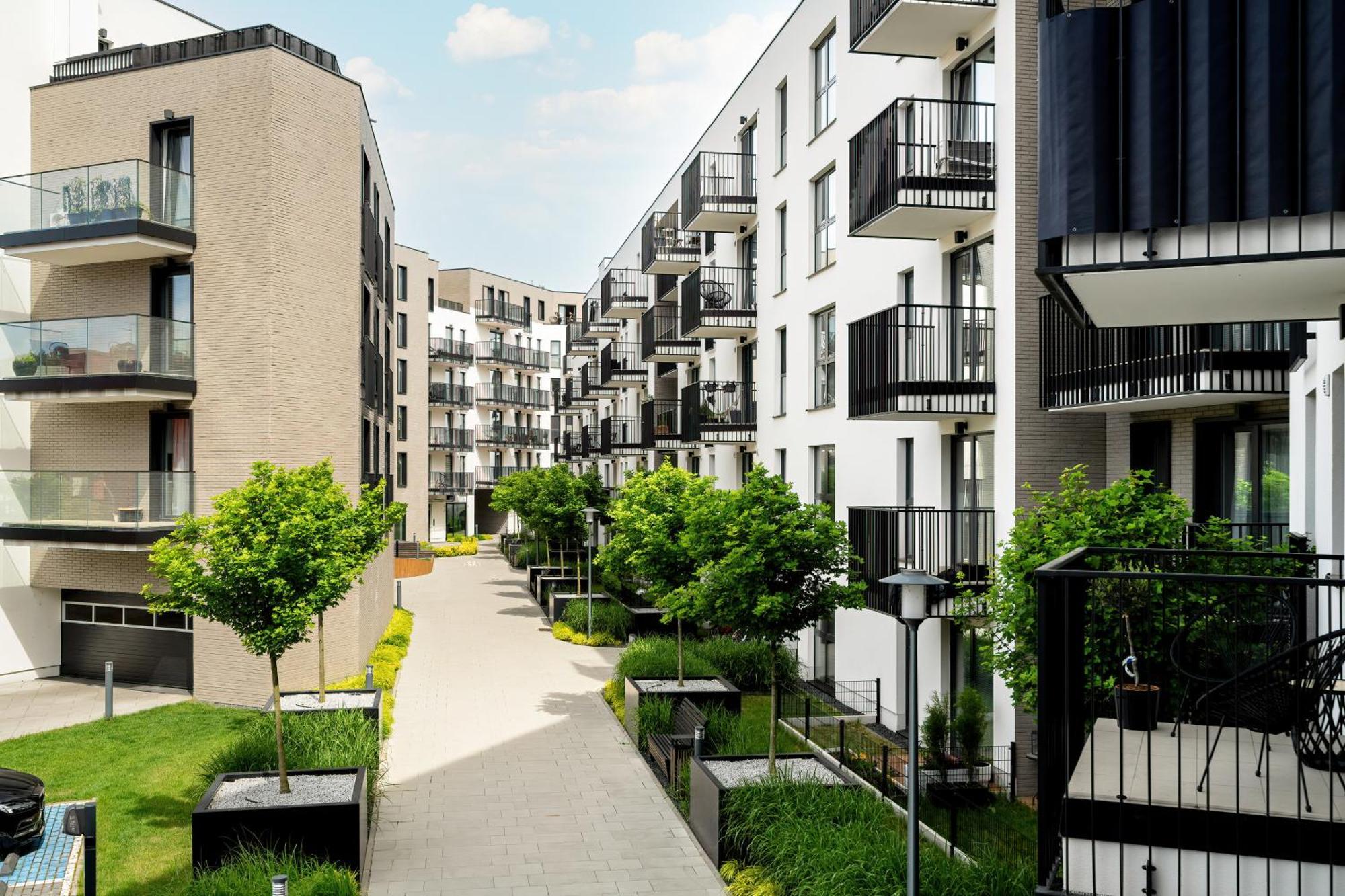 Esencja Apartments With Free Parking Garbary 104 By Noclegi Renters 포즈난 외부 사진