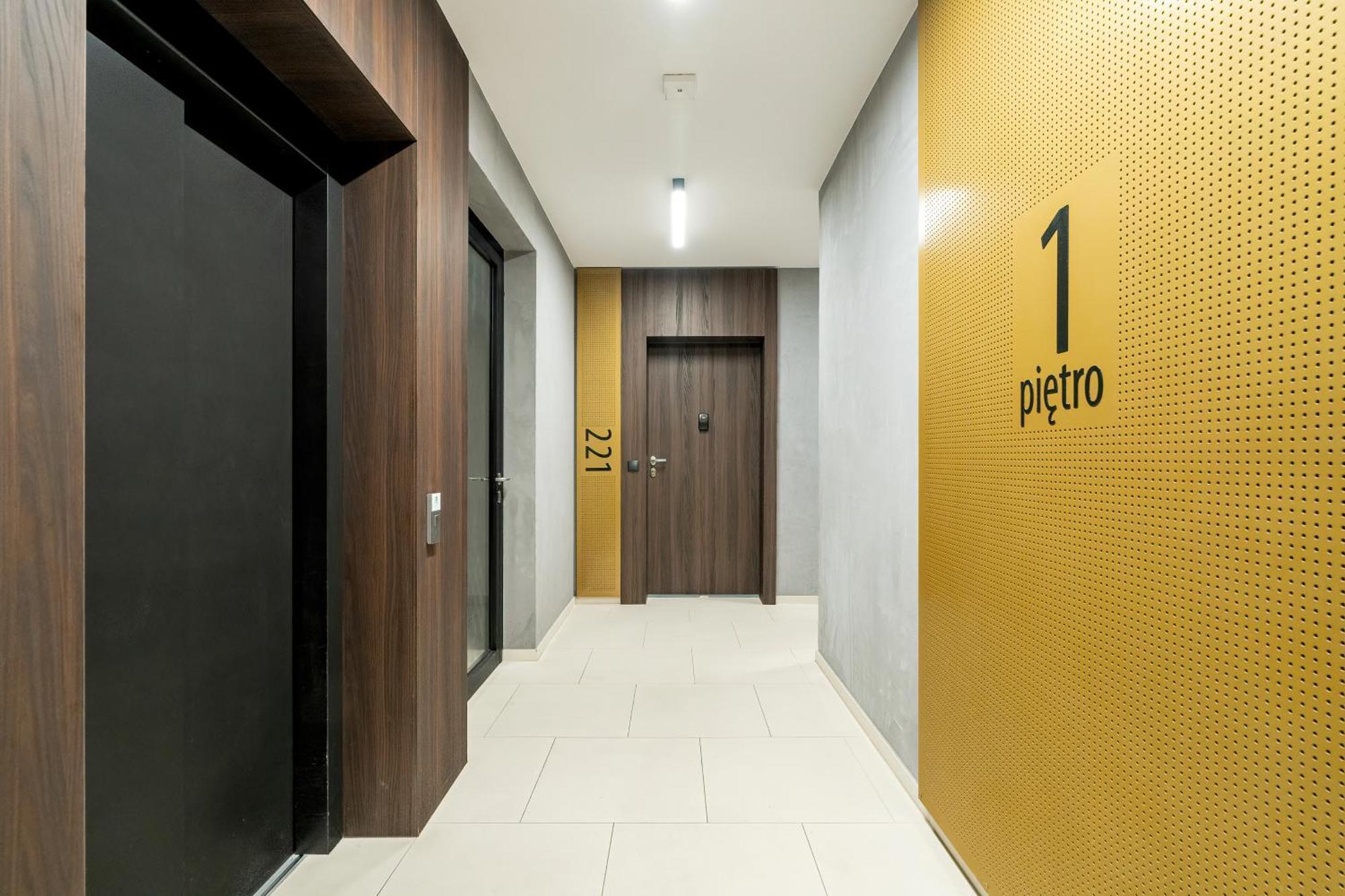Esencja Apartments With Free Parking Garbary 104 By Noclegi Renters 포즈난 외부 사진