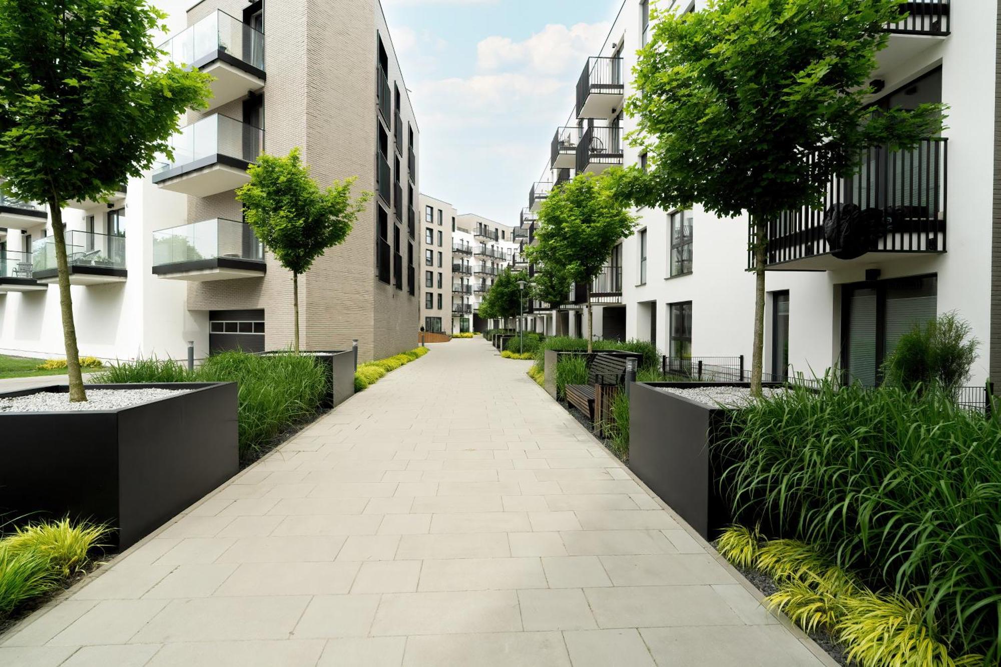 Esencja Apartments With Free Parking Garbary 104 By Noclegi Renters 포즈난 외부 사진