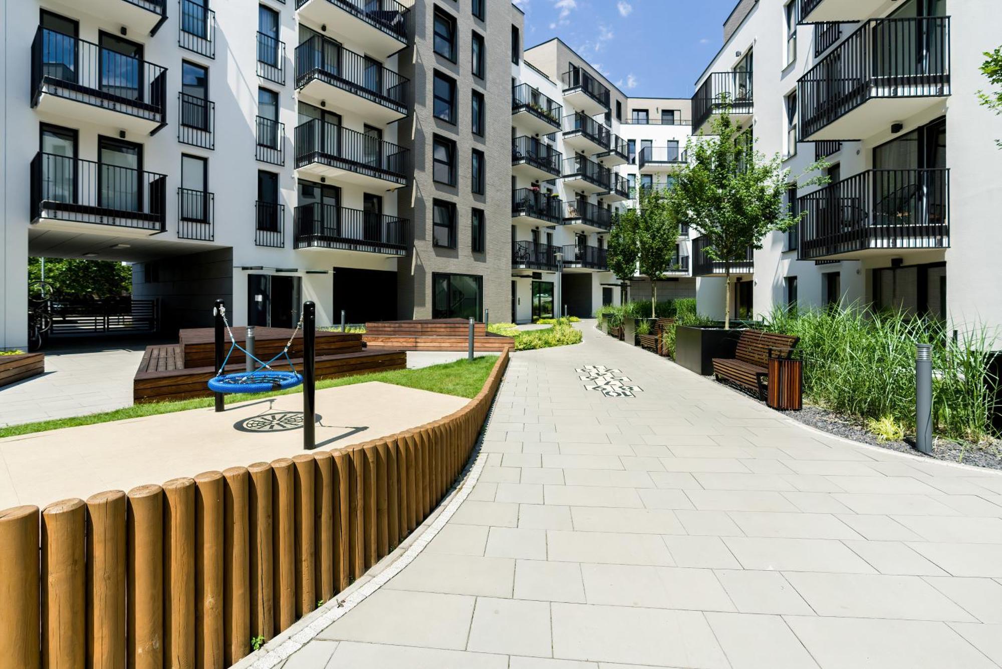 Esencja Apartments With Free Parking Garbary 104 By Noclegi Renters 포즈난 외부 사진