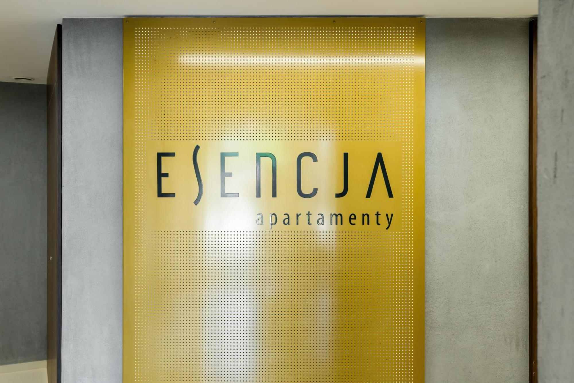 Esencja Apartments With Free Parking Garbary 104 By Noclegi Renters 포즈난 외부 사진